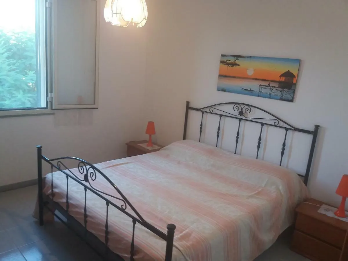 דירות מזרה דל ואלו Casa Anna In Riva Al Mare 0*,  איטליה